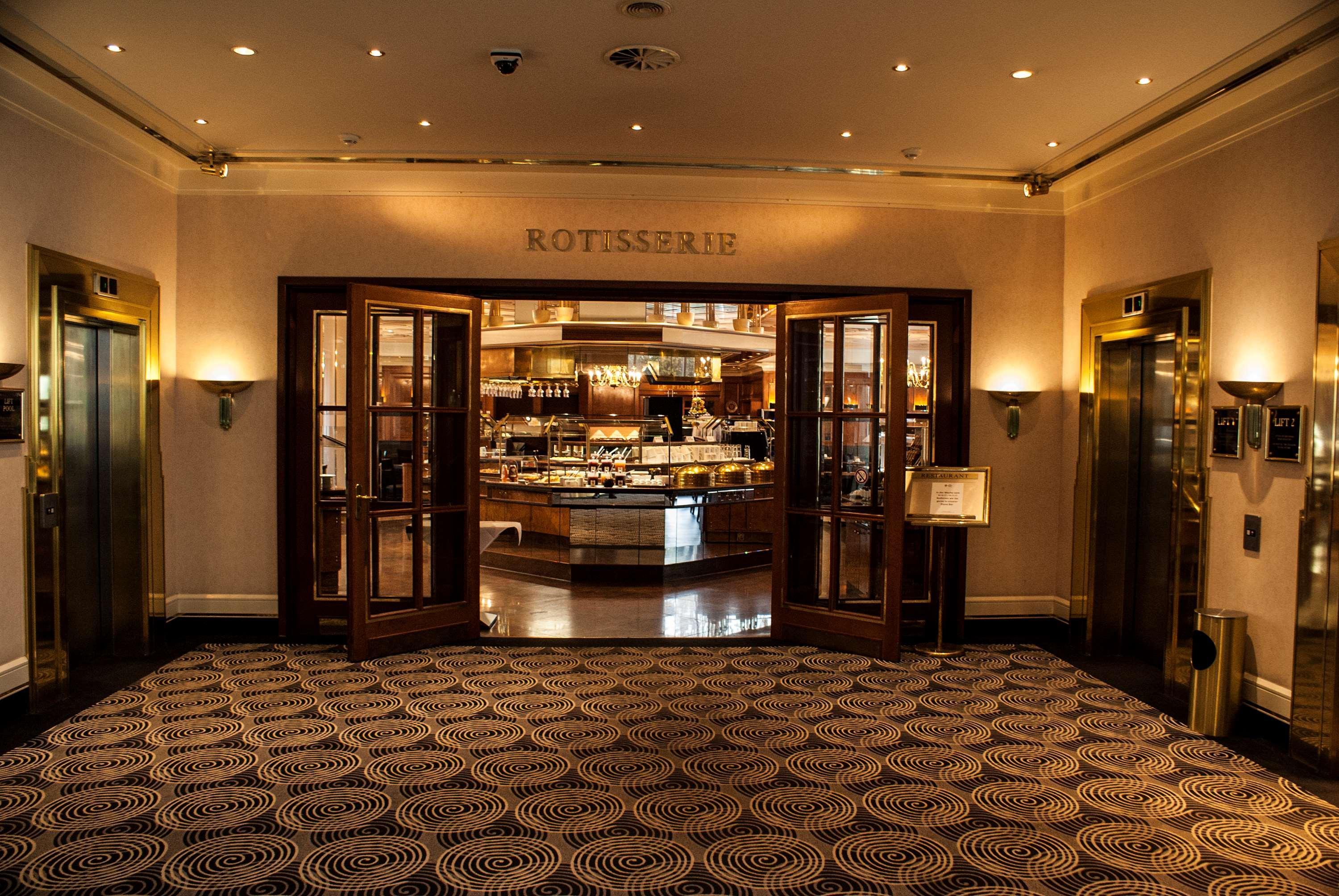 Western Plaza Hotel 4*